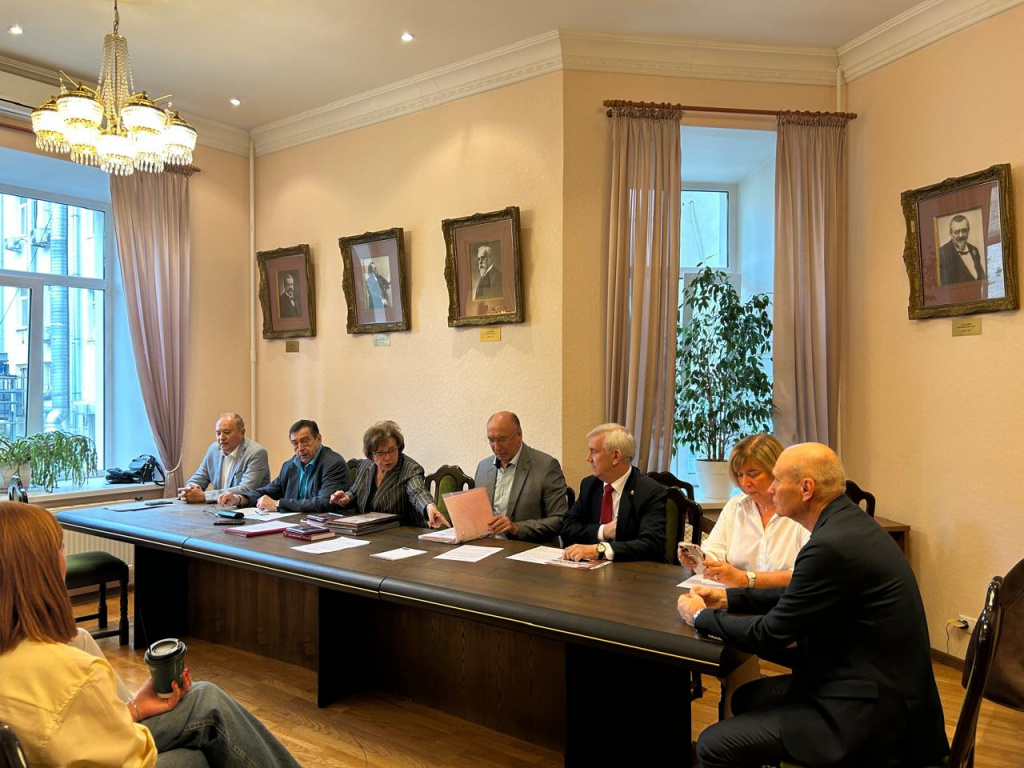 Заседание Президиума Московской городской коллегии адвокатов Заседание Президиума Московской городской коллегии адвокатов