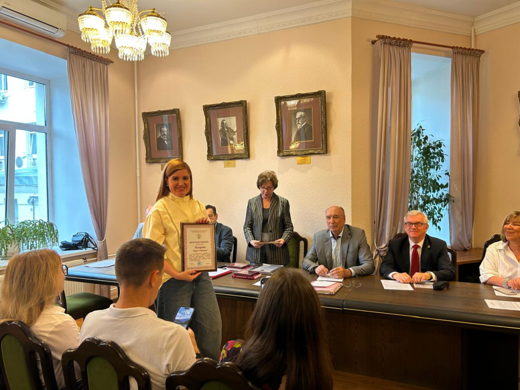 Награждение_Назаровой_Д.Ю. Награждение_НазароваДЮ